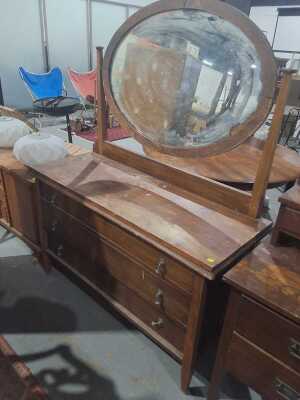 DRESSING TABLE