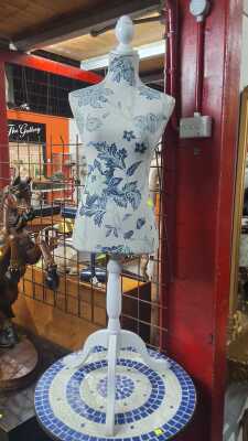 DRESSMAKERS MANNEQUIN