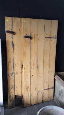 DUNNY DOORS