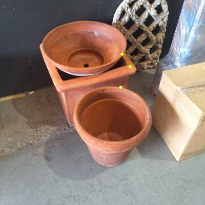 GARDEN POTS