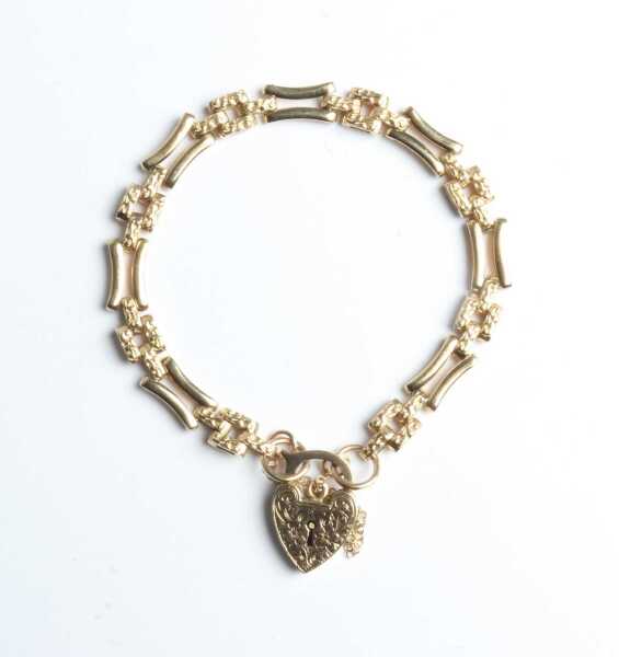 GOLD BRACELET