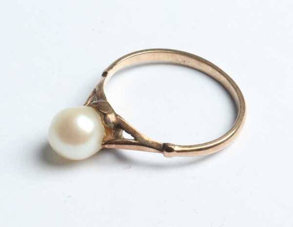 GOLD RING