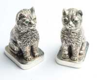 SALT & PEPPER