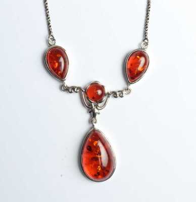 SILVER NECKLACE