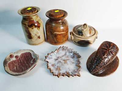 STUDIO POTTERY