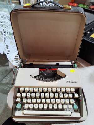 TYPEWRITER