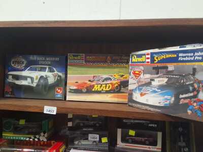 MODEL KITS