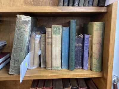 VINTAGE BOOKS