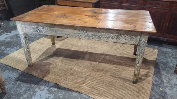 FARMHOUSE TABLE