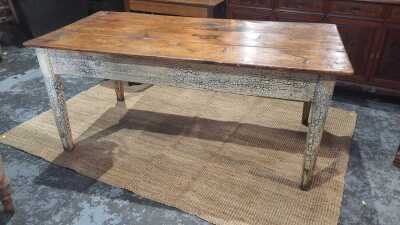 FARMHOUSE TABLE