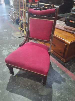 GRANDMOTHER CHAIR