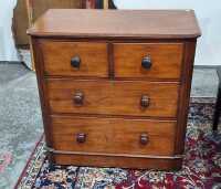 CHEST OF DRAWERS