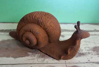 GARDEN ORNAMENT