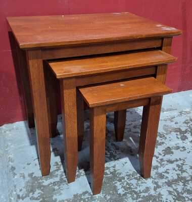 NEST OF TABLES