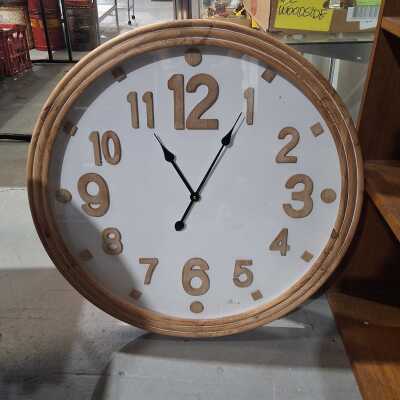 WALL CLOCK