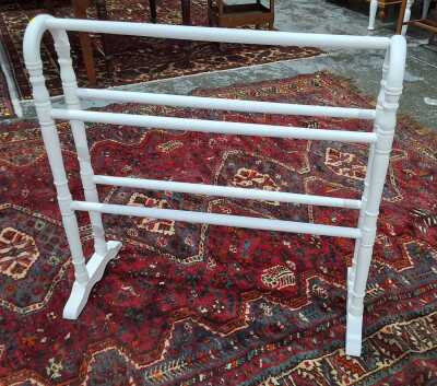 TOWEL RAIL