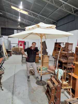 UMBRELLA AND STAND