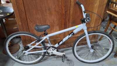 DK BMX