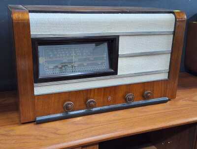 VALVE RADIO