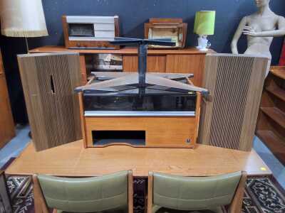 VINTAGE STEREO