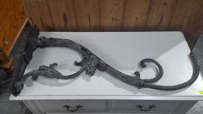 WALL BRACKET