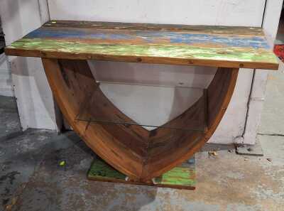 CONSOLE TABLE