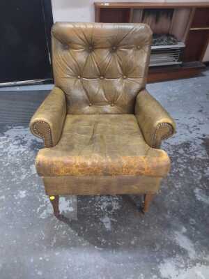 ARM CHAIR