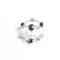 GOLD & DIAMOND BROOCH