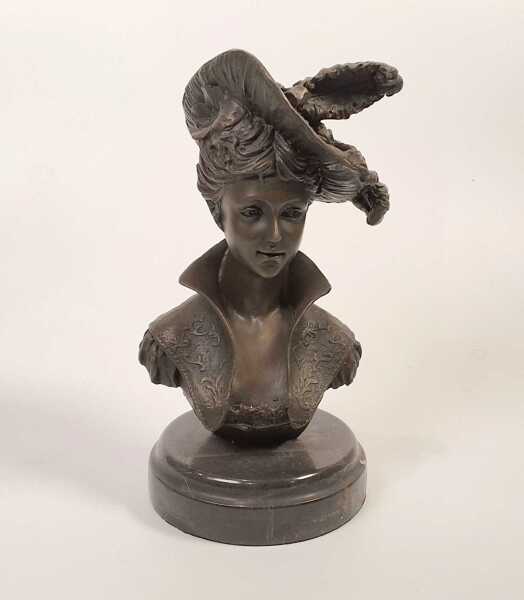 BRONZE STATUE