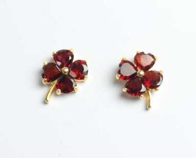 GARNET EARRINGS