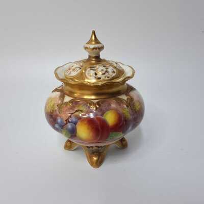 ROYAL WORCESTER