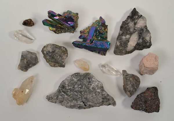 MINERAL SPECIMENS