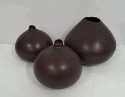 AUSTRALIAN POTTERY