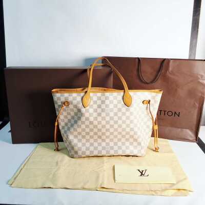 LOUIS VUITTON HANDBAG
