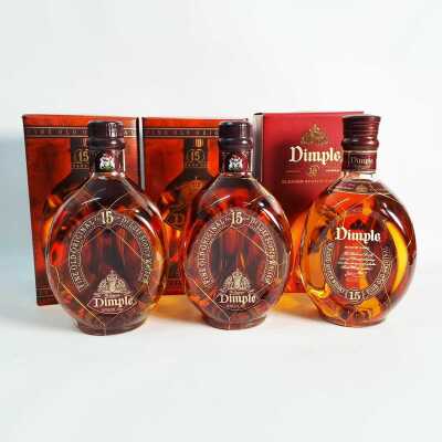 DIMPLE DE LUXE SCOTCH WHISKY
