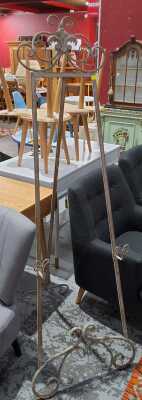 ARTISTS EASEL