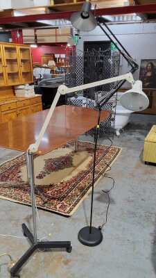 FLOOR LAMPS