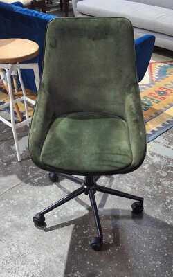 DESK CHAIR