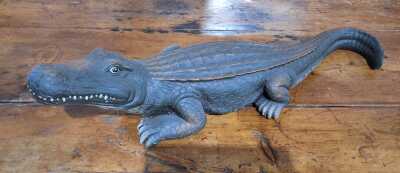 CROCODILE FIGURE