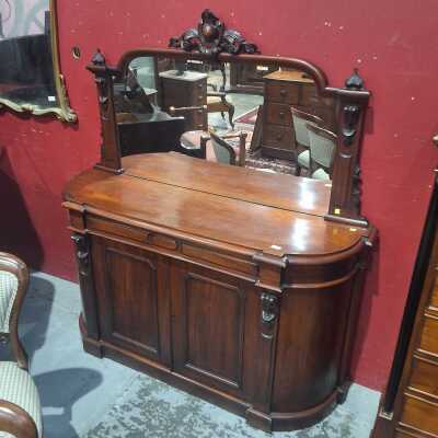 CREDENZA