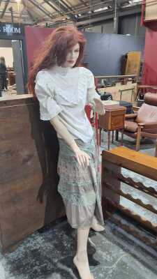 MANNEQUIN