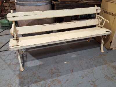 GARDEN BENCH