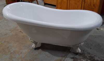 CLAW FOOT BATH