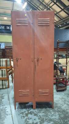 LOCKERS