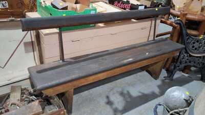 GARDEN BENCH