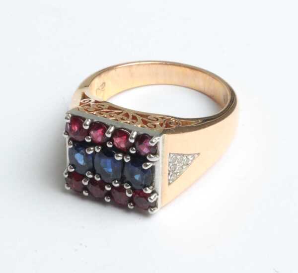 GOLD RING