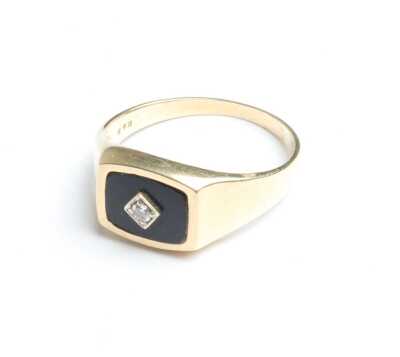 GOLD RING