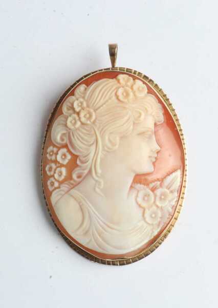 GOLD CAMEO