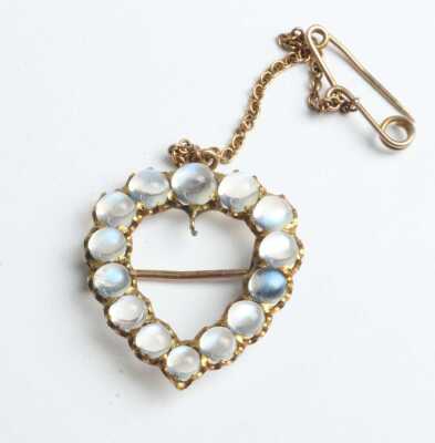 GOLD BROOCH