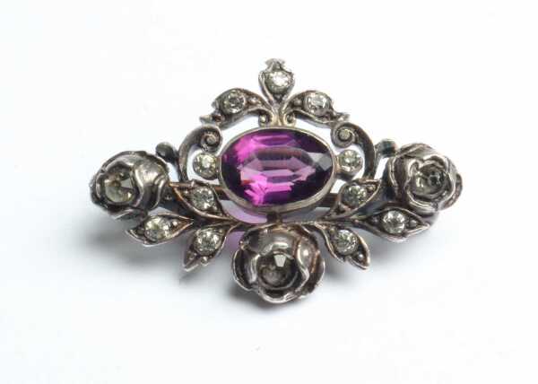 SILVER BROOCH
